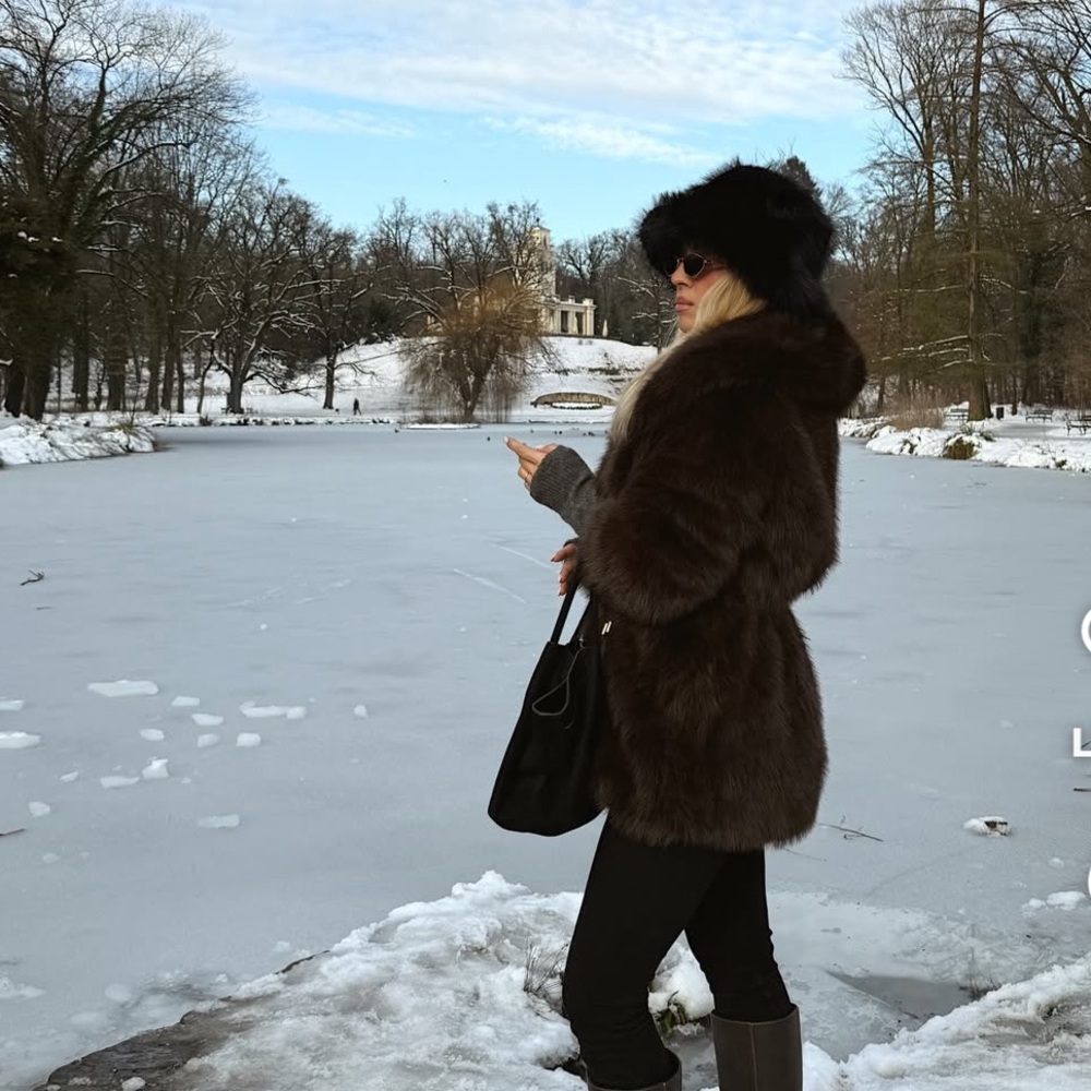 Luxurious Brown Faux Fur Coat jacket oversized fit warm winter jacket - Picture 4 of 9